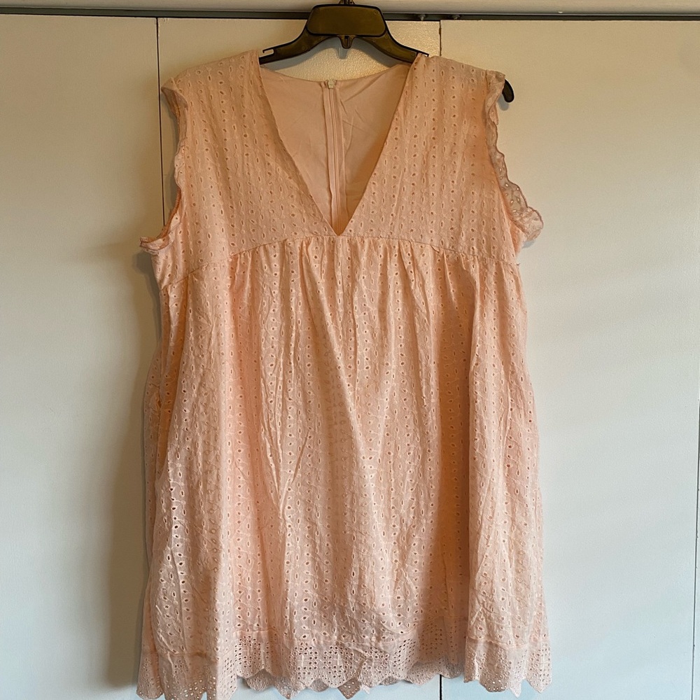 Peachy dress! 🍑